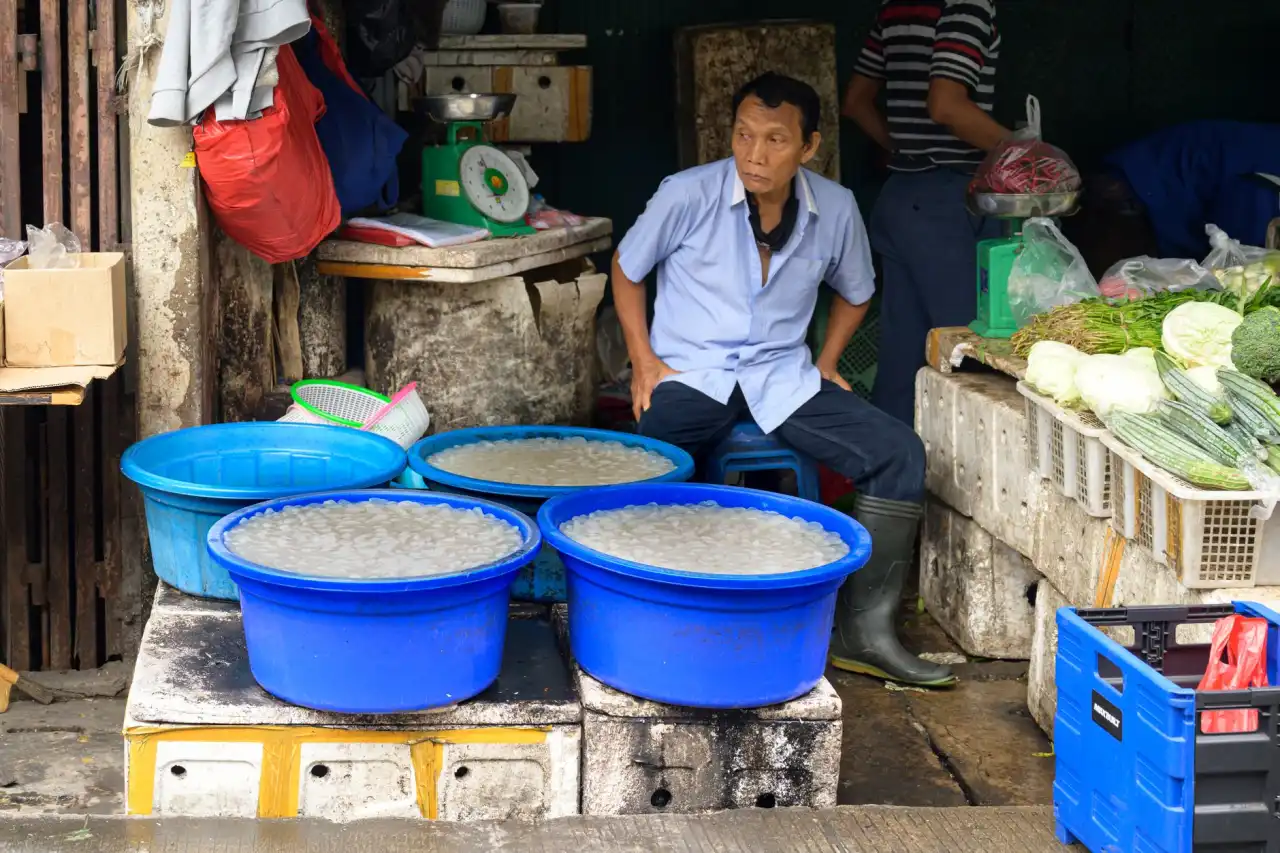 工业触摸屏选型指南：HMI人机界面参数匹配与性能评估要点