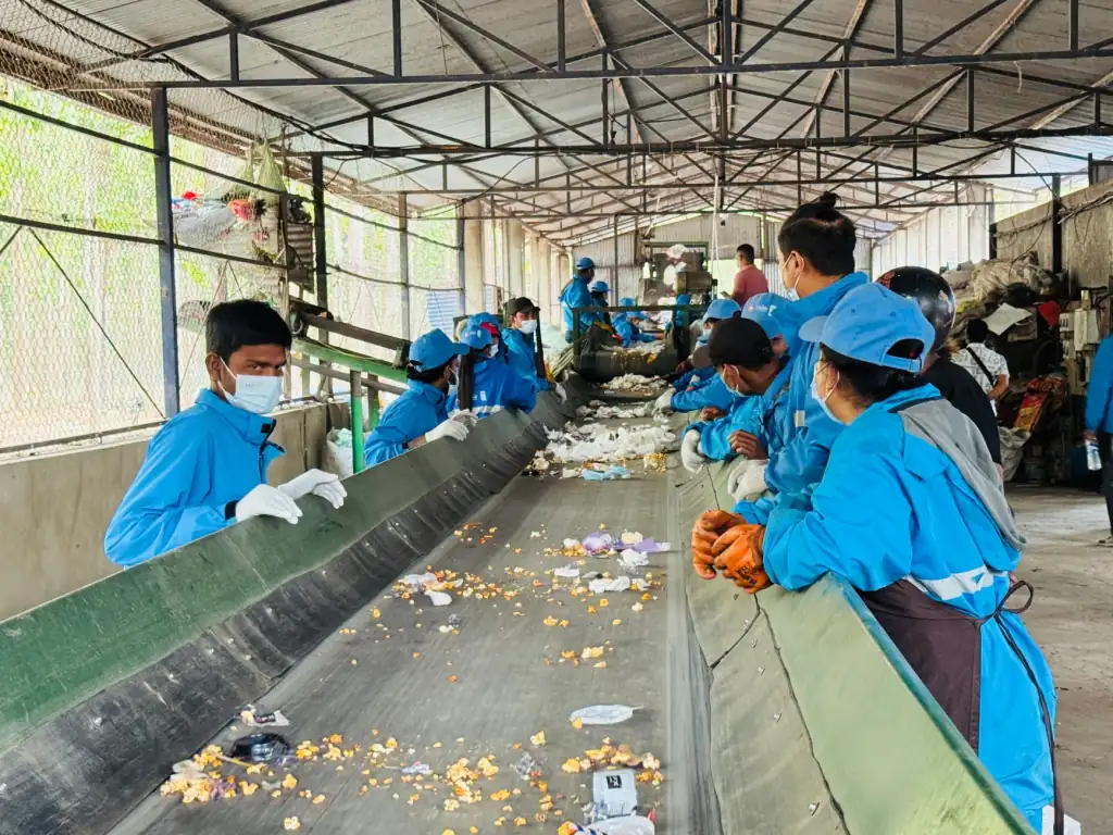 渝中区音迪娱工业触摸屏产品型号参数对比分析