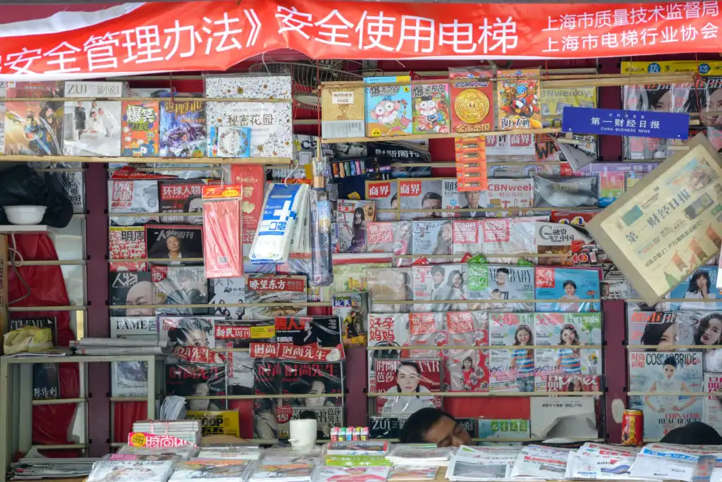 音迪娱高亮工业显示屏在自动化设备中的触控灵敏度优化方案